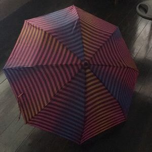 Nicole Miller Totable Umbrella